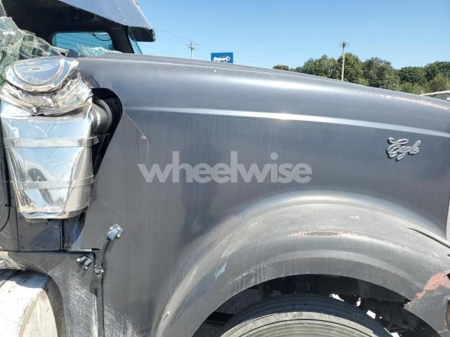 Photo 3 of 2005 INTERNATIONAL 9900IX DUMP TRUCK (VIN 3HSCKAPR45N150040)