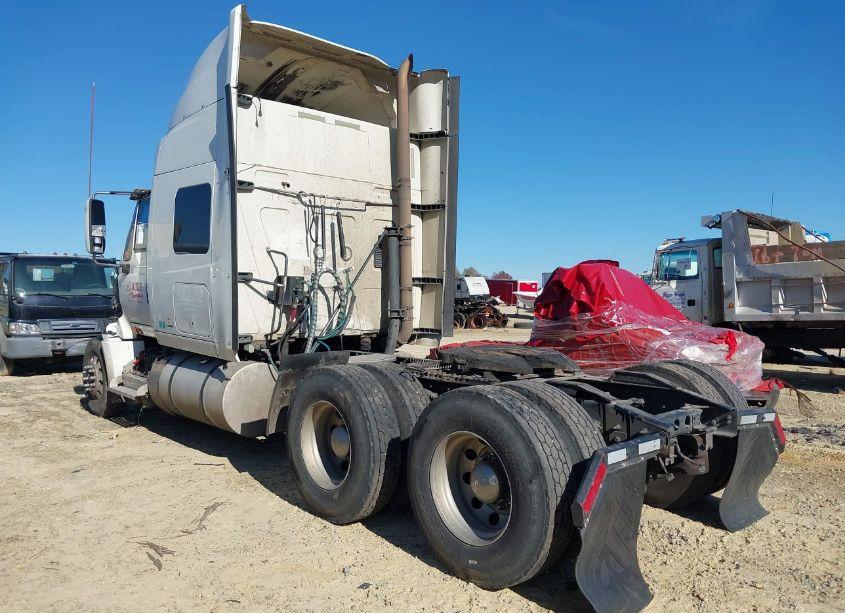 Photo 3 of 2015 International Prostar N/A (VIN 3HSDJAPR1FN603121)