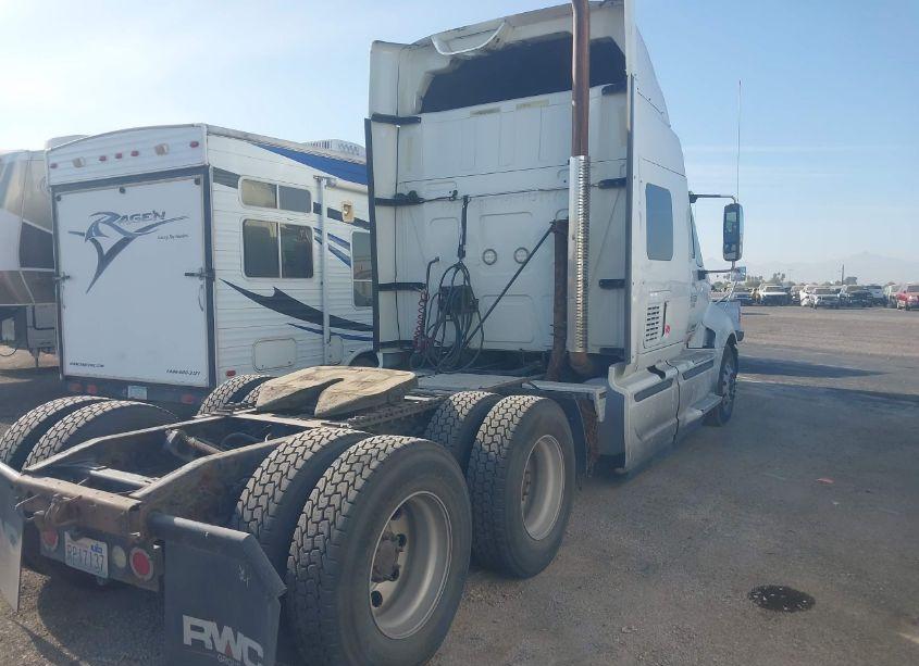 Photo 4 of 2017 International Prostar+ (VIN 3HSDJAPR2HN449084)