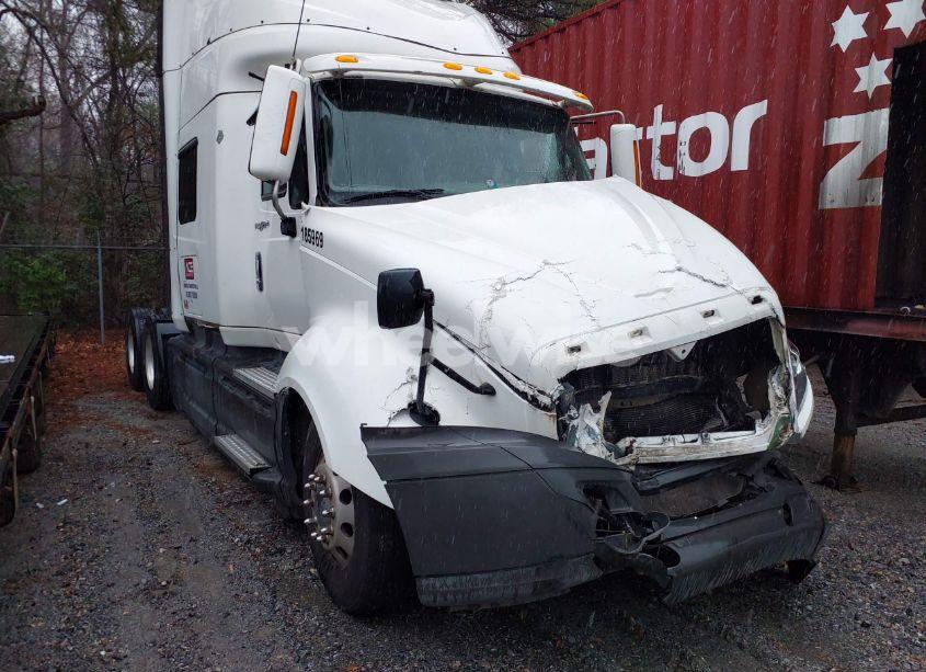 2015 International Prostar N/A (VIN 3HSDJAPR5FN127942) main photo