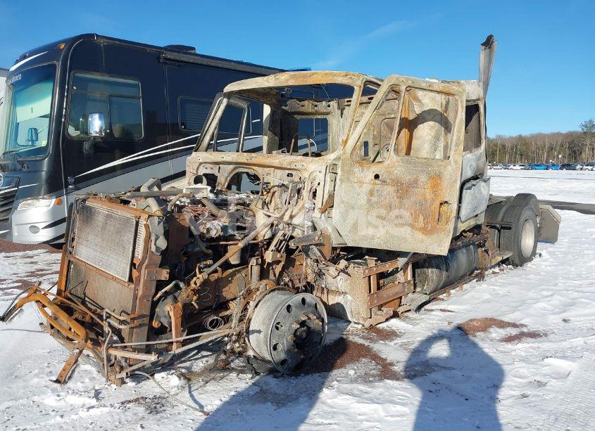 Photo 2 of 2016 International Prostar N/A (VIN 3HSDJAPR6GN030900)