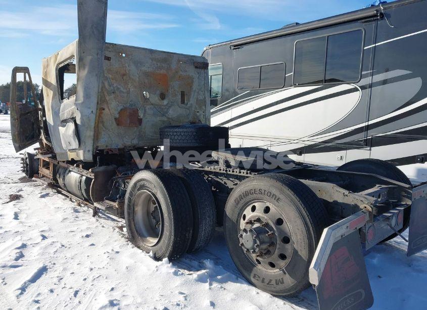 Photo 3 of 2016 International Prostar N/A (VIN 3HSDJAPR6GN030900)