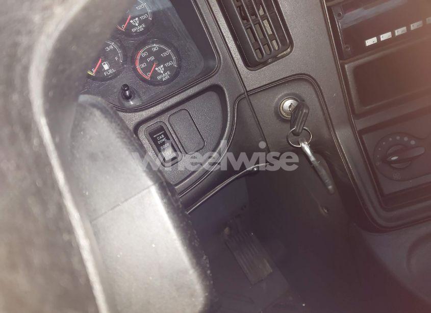 Photo 10 of 2016 International Prostar N/A (VIN 3HSDJAPR6GN228800)