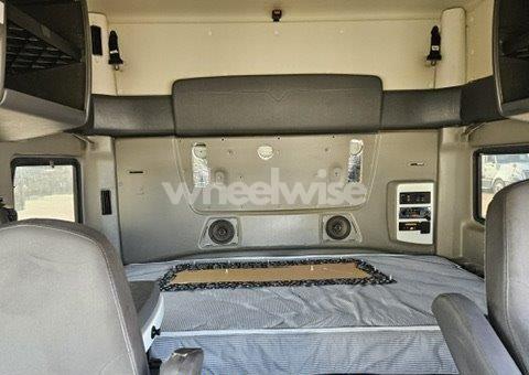 Photo 5 of 2017 International Prostar+ (VIN 3HSDJAPR7HN693622)