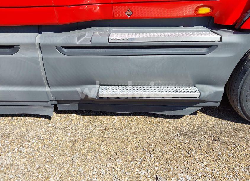 Photo 10 of 2017 International Prostar+ (VIN 3HSDJAPR8HN429860)