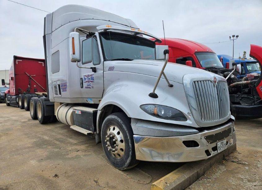 2017 International Prostar+ (VIN 3HSDJAPR9HN653977) main photo