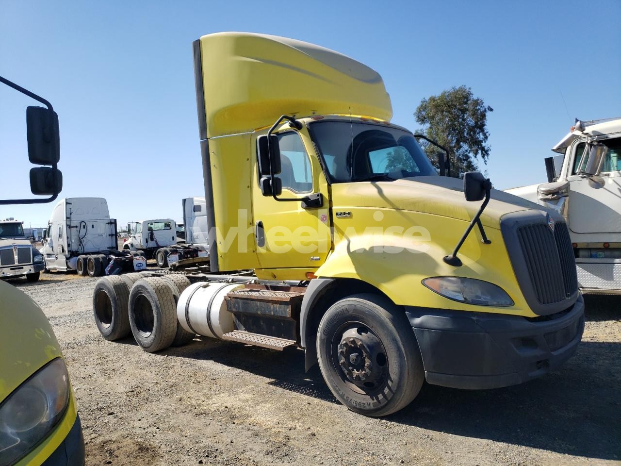 2018 INTERNATIONAL RH613 SEMI TRUCK (VIN 3HSDWTZR6JN347173) main photo