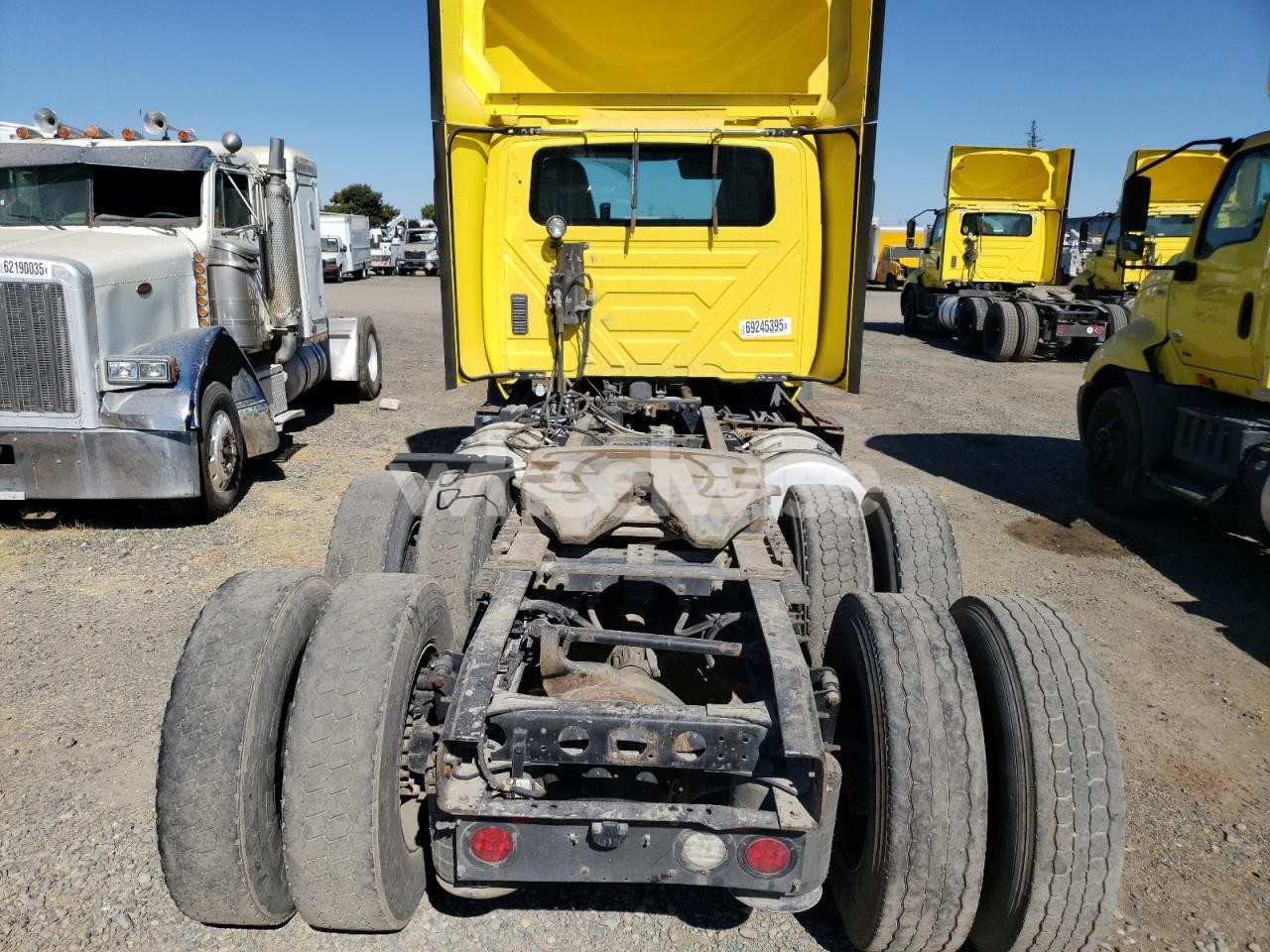 Photo 6 of 2018 INTERNATIONAL RH613 SEMI TRUCK (VIN 3HSDWTZR6JN347173)