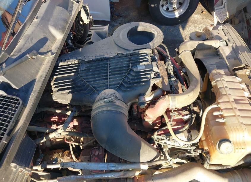 Photo 10 of 2018 International Lt (VIN 3HSDZAPR0JN631056)