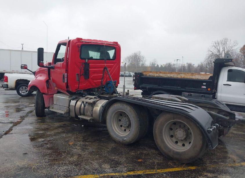 Photo 3 of 2018 International Lt (VIN 3HSDZAPR0JN631056)