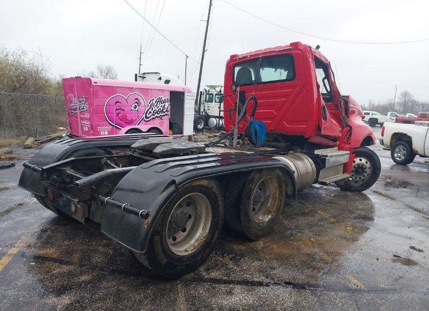 Photo 4 of 2018 International Lt (VIN 3HSDZAPR0JN631056)