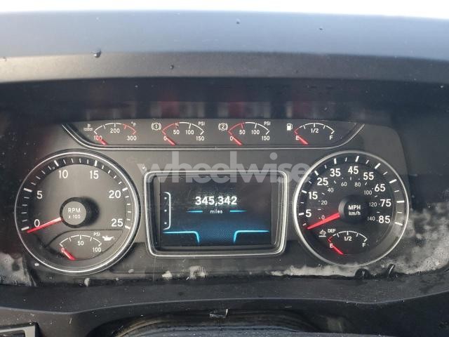 Photo 3 of 2023 INTERNATIONAL LT625 (VIN 3HSDZAPR0PN439306)