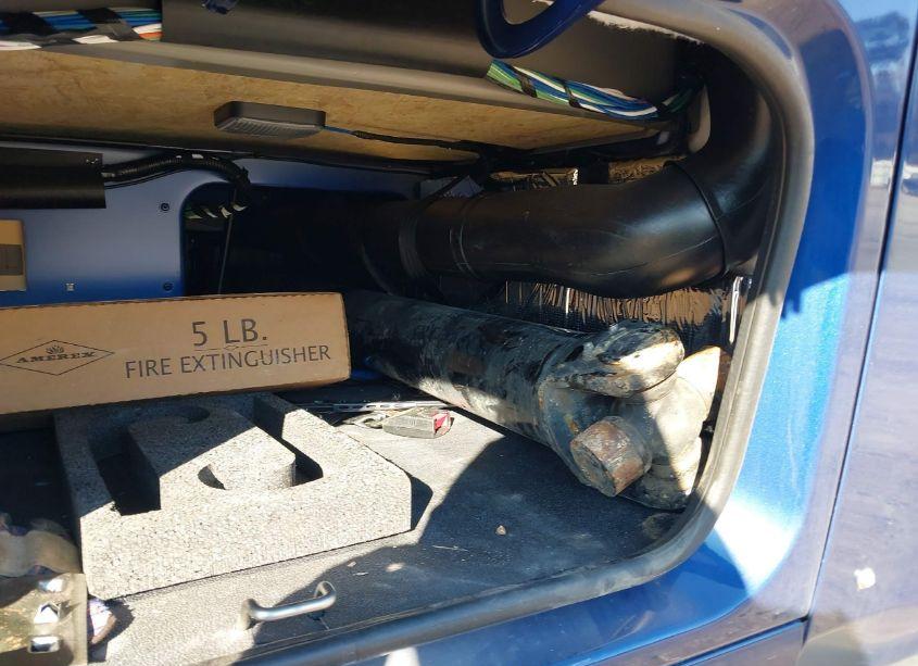 Photo 11 of 2024 International Lt (VIN 3HSDZAPR0RN356686)