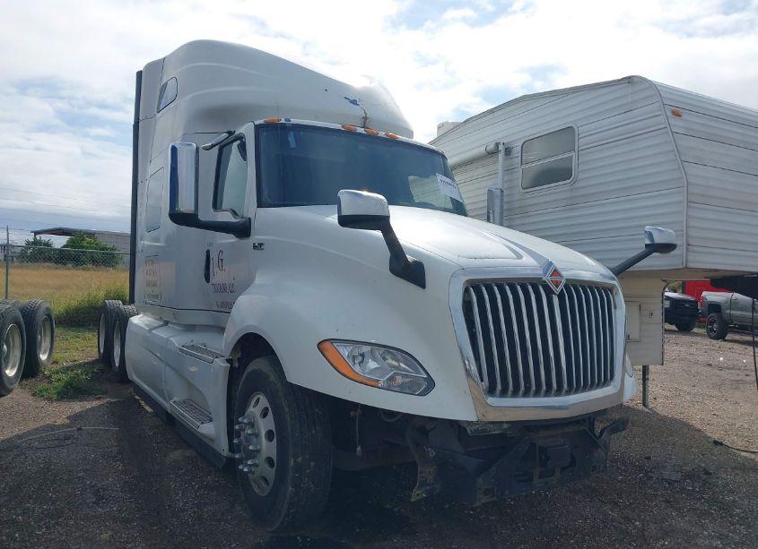 Photo 11 of 2019 International Lt (VIN 3HSDZAPR1KN568258)