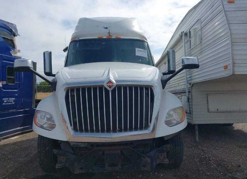 Photo 12 of 2019 International Lt (VIN 3HSDZAPR1KN568258)