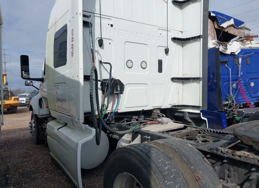 Photo 14 of 2019 International Lt (VIN 3HSDZAPR1KN568258)