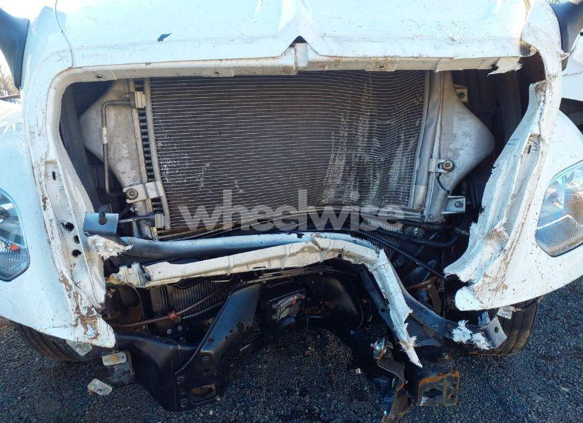 Photo 11 of 2024 International Lt (VIN 3HSDZAPR1RN551292)