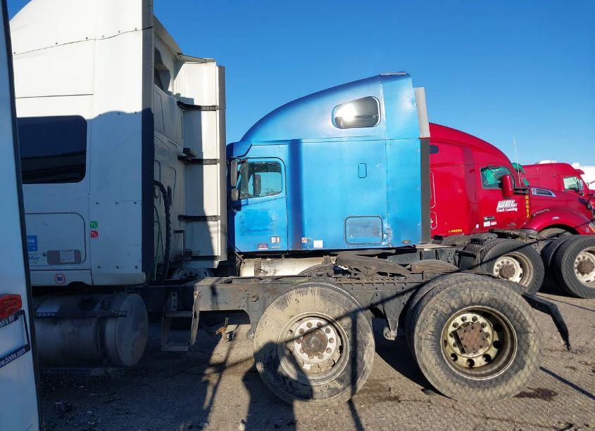 Photo 19 of 2018 International Lt (VIN 3HSDZAPR3JN249376)