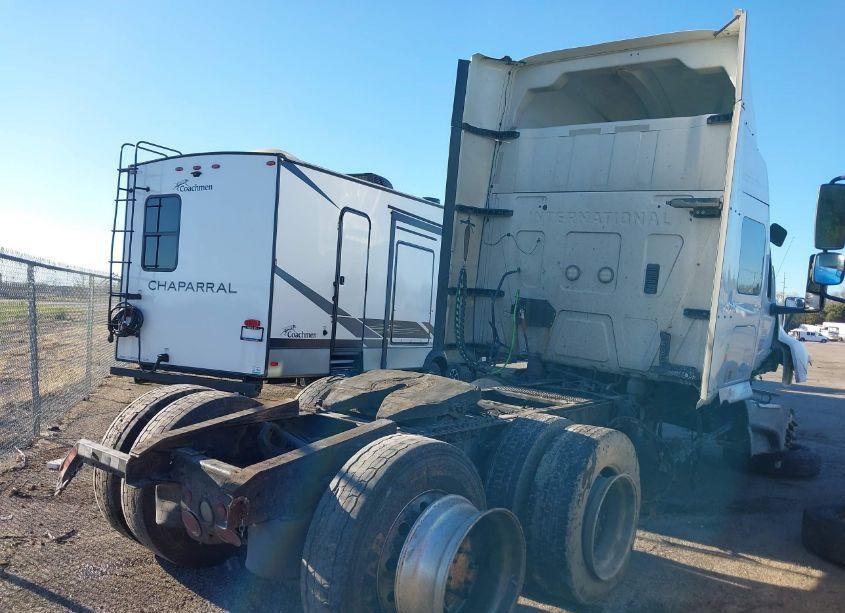 Photo 4 of 2018 International Lt (VIN 3HSDZAPR3JN249376)