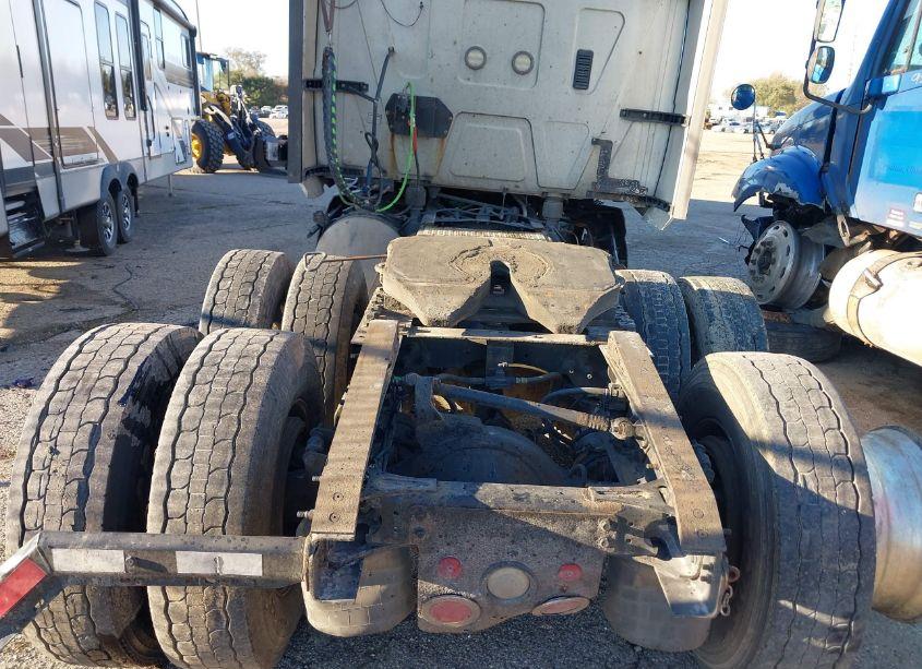 Photo 8 of 2018 International Lt (VIN 3HSDZAPR3JN249376)