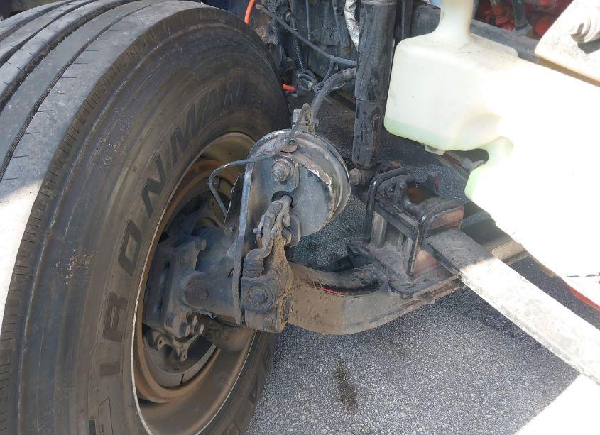 Photo 10 of 2019 International Lt (VIN 3HSDZAPR3KN091719)