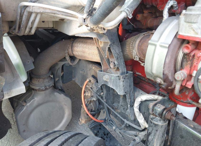 Photo 19 of 2019 International Lt (VIN 3HSDZAPR3KN091719)