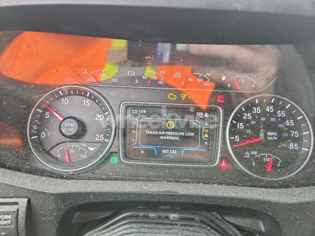 Photo 8 of 2020 INTERNATIONAL LT625 SEMI TRUCK (VIN 3HSDZAPR3LN824353)