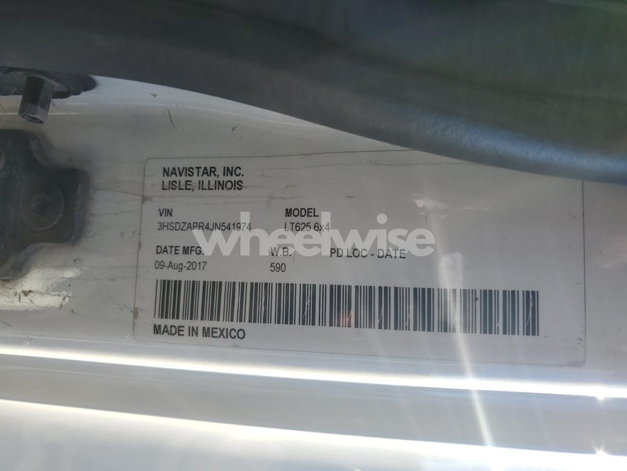 Photo 10 of 2018 INTERNATIONAL LT625 SEMI TRUCK (VIN 3HSDZAPR4JN541974)