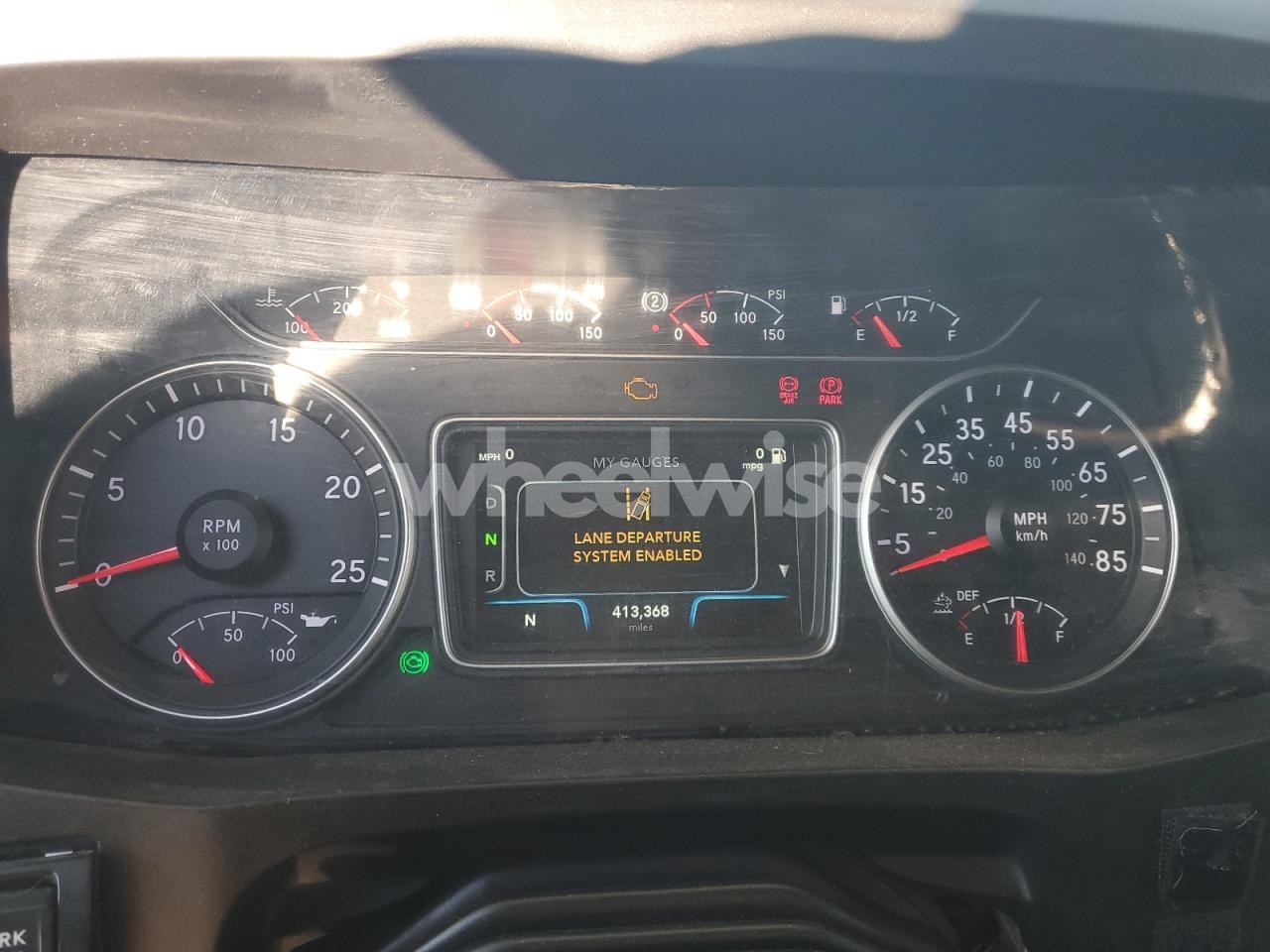 Photo 8 of 2018 INTERNATIONAL LT625 SEMI TRUCK (VIN 3HSDZAPR4JN541974)