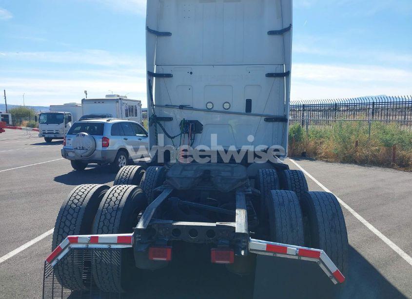 Photo 15 of 2020 International Lt (VIN 3HSDZAPR4LN821333)