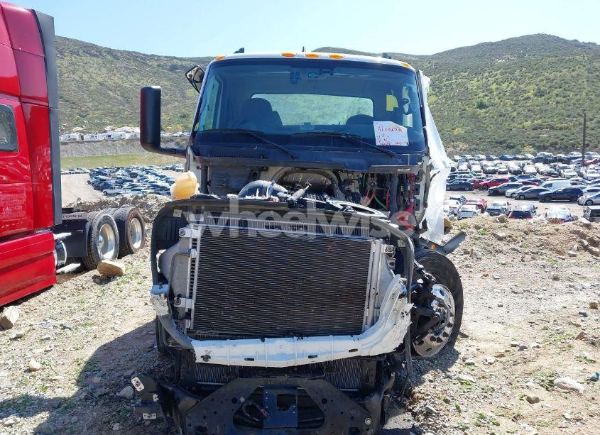 Photo 16 of 2021 International Lt (VIN 3HSDZAPR4MN463457)