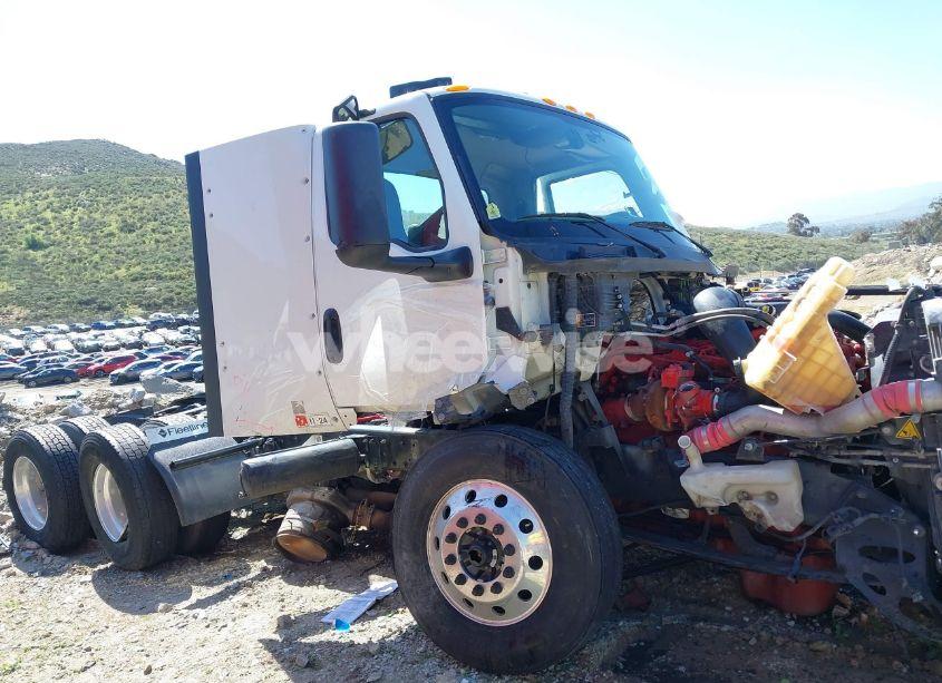 Photo 17 of 2021 International Lt (VIN 3HSDZAPR4MN463457)