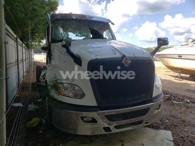 Photo 8 of 2025 INTERNATIONAL LT625 (VIN 3HSDZAPR4SN146243)