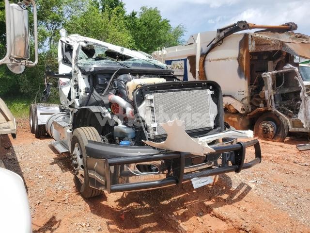 Photo 8 of 2025 INTERNATIONAL LT62F SEMI TRUCK N/A (VIN 3HSDZAPR4SN329898)