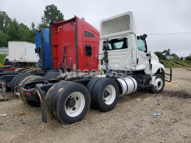 2024 INTERNATIONAL LT625 SEMI TRUCK (VIN 3HSDZAPR5RN746795) main photo