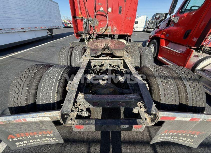 Photo 8 of 2018 International Lt (VIN 3HSDZAPR8JN530850)