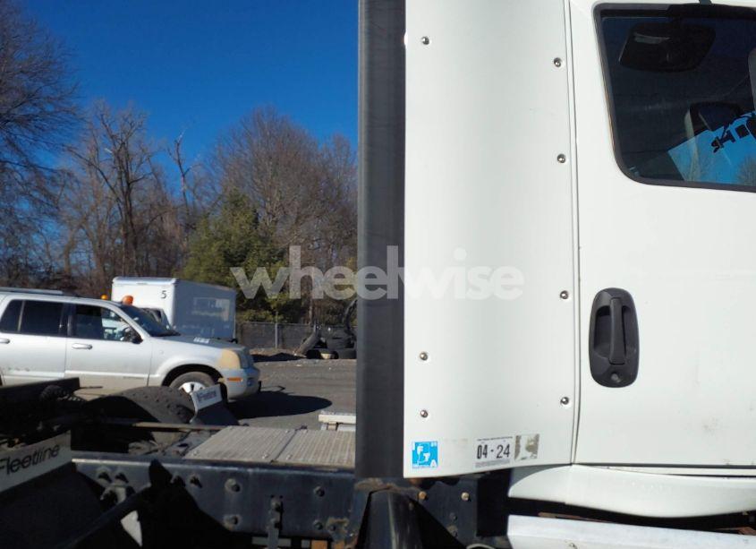 Photo 17 of 2020 International Lt (VIN 3HSDZAPRXLN421194)