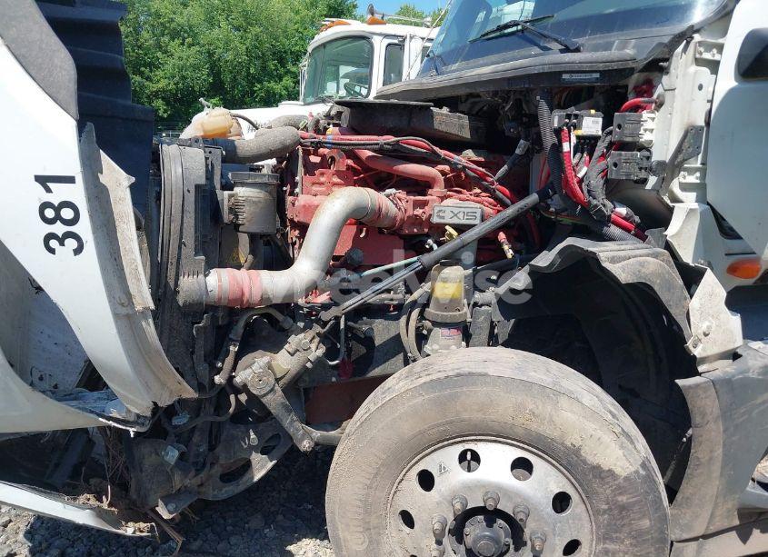 Photo 10 of 2024 International Lt (VIN 3HSDZAPRXRN488970)