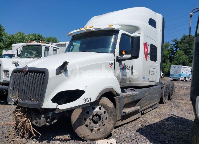 Photo 2 of 2024 International Lt (VIN 3HSDZAPRXRN488970)