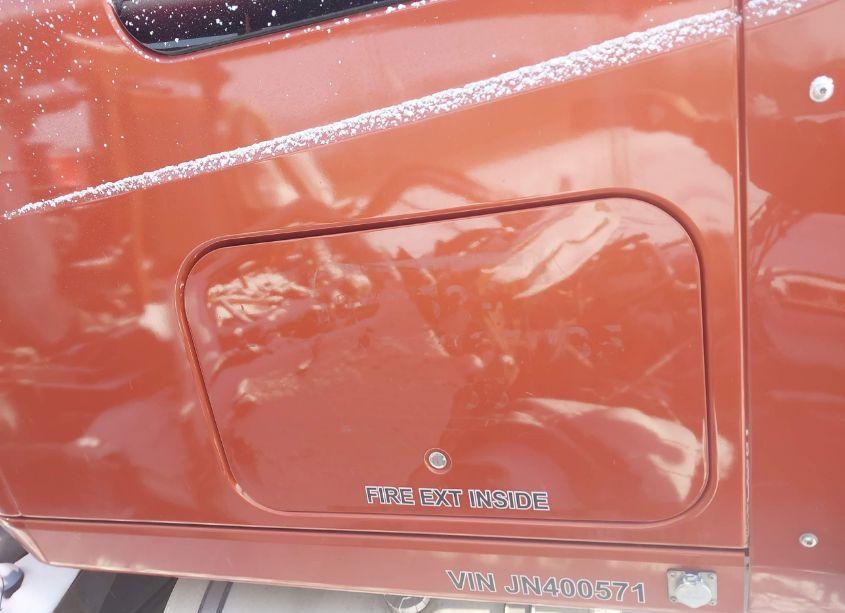 Photo 14 of 2018 International Lt (VIN 3HSDZTZR0JN400571)