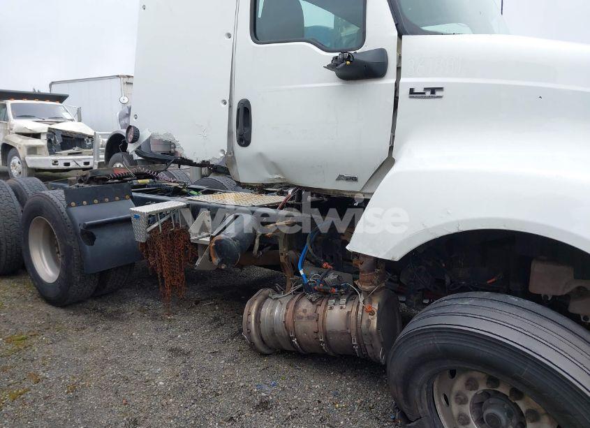 Photo 11 of 2021 International Lt (VIN 3HSDZTZR0MN466543)