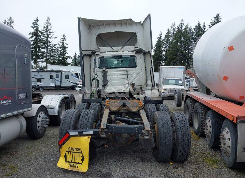 Photo 18 of 2021 International Lt (VIN 3HSDZTZR0MN466543)