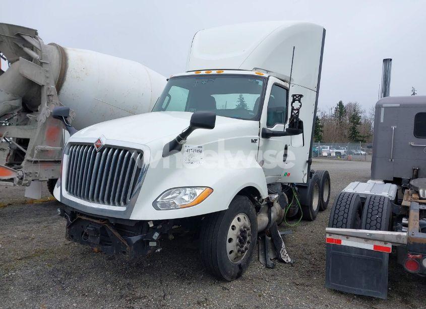 Photo 2 of 2021 International Lt (VIN 3HSDZTZR0MN466543)