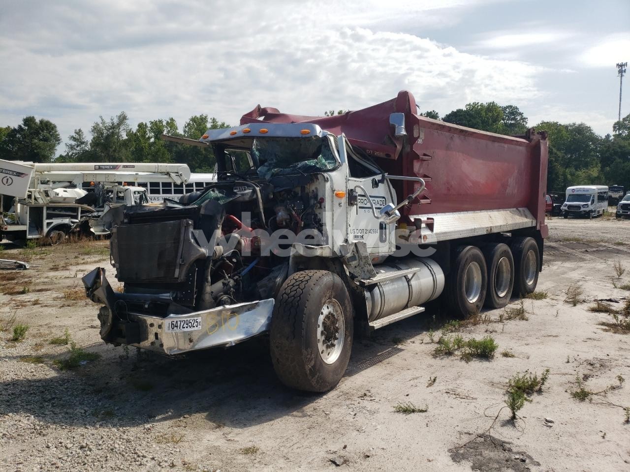 Photo 2 of 2021 INTERNATIONAL HX62F DUMP TRUCK (VIN 3HTDTAPT2MN540870)