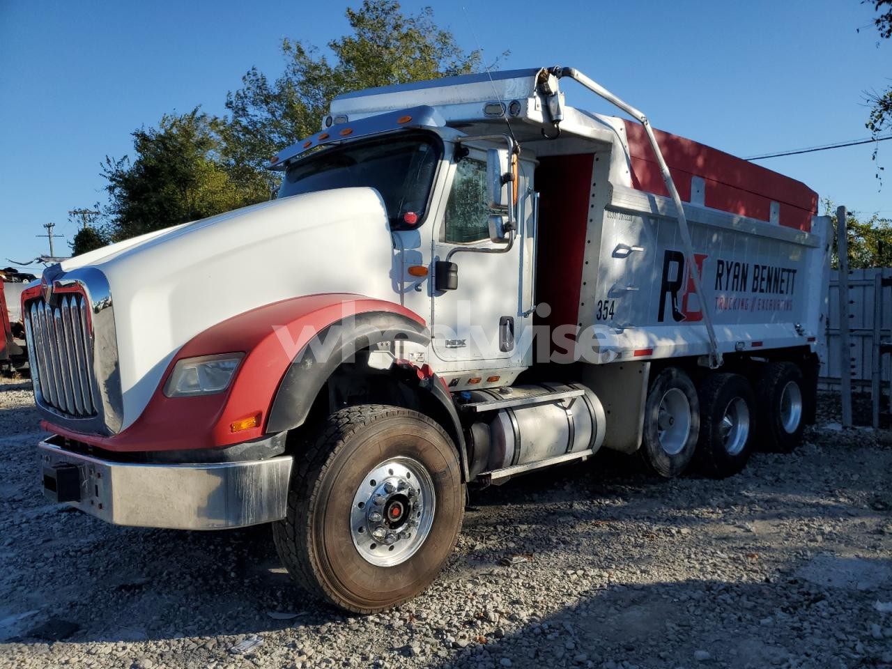 Photo 2 of 2019 INTERNATIONAL HX620 DUMP TRUCK (VIN 3HTDTAPT8KN080434)