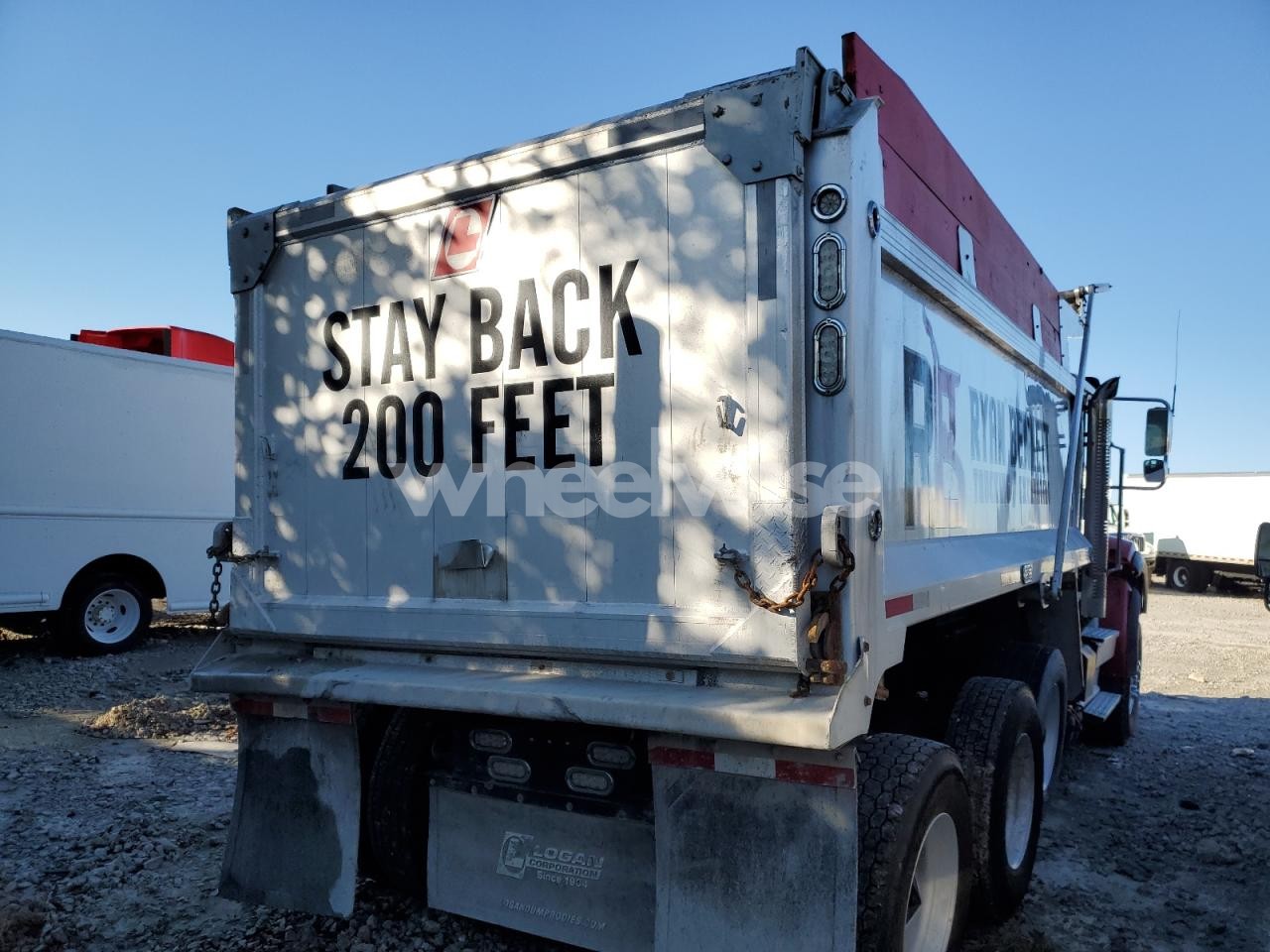 Photo 4 of 2019 INTERNATIONAL HX620 DUMP TRUCK (VIN 3HTDTAPT8KN080434)