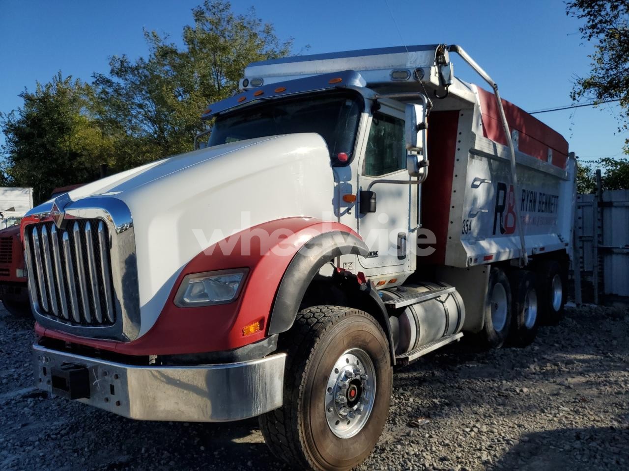 Photo 9 of 2019 INTERNATIONAL HX620 DUMP TRUCK (VIN 3HTDTAPT8KN080434)