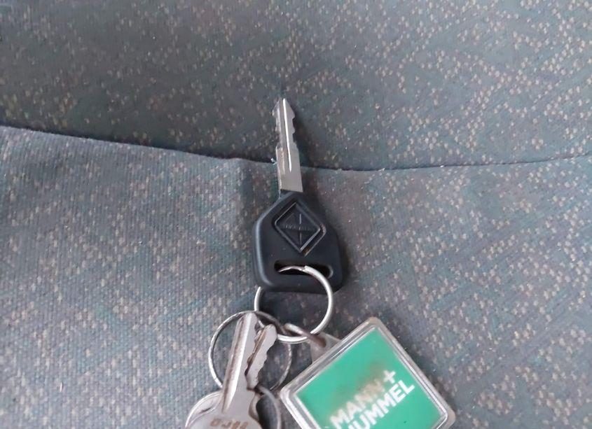 Photo 10 of 2003 International 4000 4300 (VIN 3HTMMAAL73N583525)