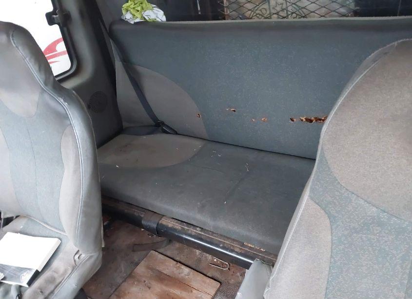 Photo 6 of 2003 International 4000 4300 (VIN 3HTMMAAL73N583525)