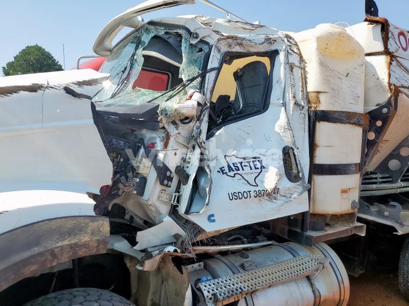 Photo 2 of 2022 INTERNATIONAL HX620 VOLUMERTIC READY MIX TRUCK (VIN 3HTPCAPT2NN268299)